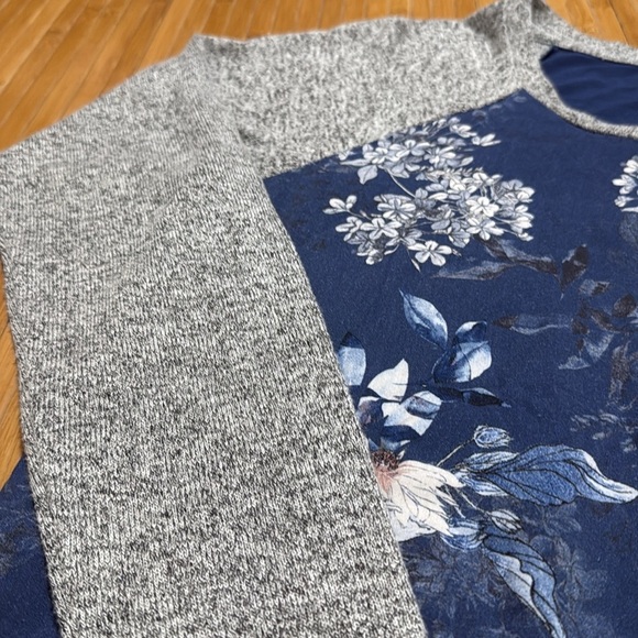 KUT From The Kloth Floral Blue and Gray Sweatshirt - Picture 3 of 5